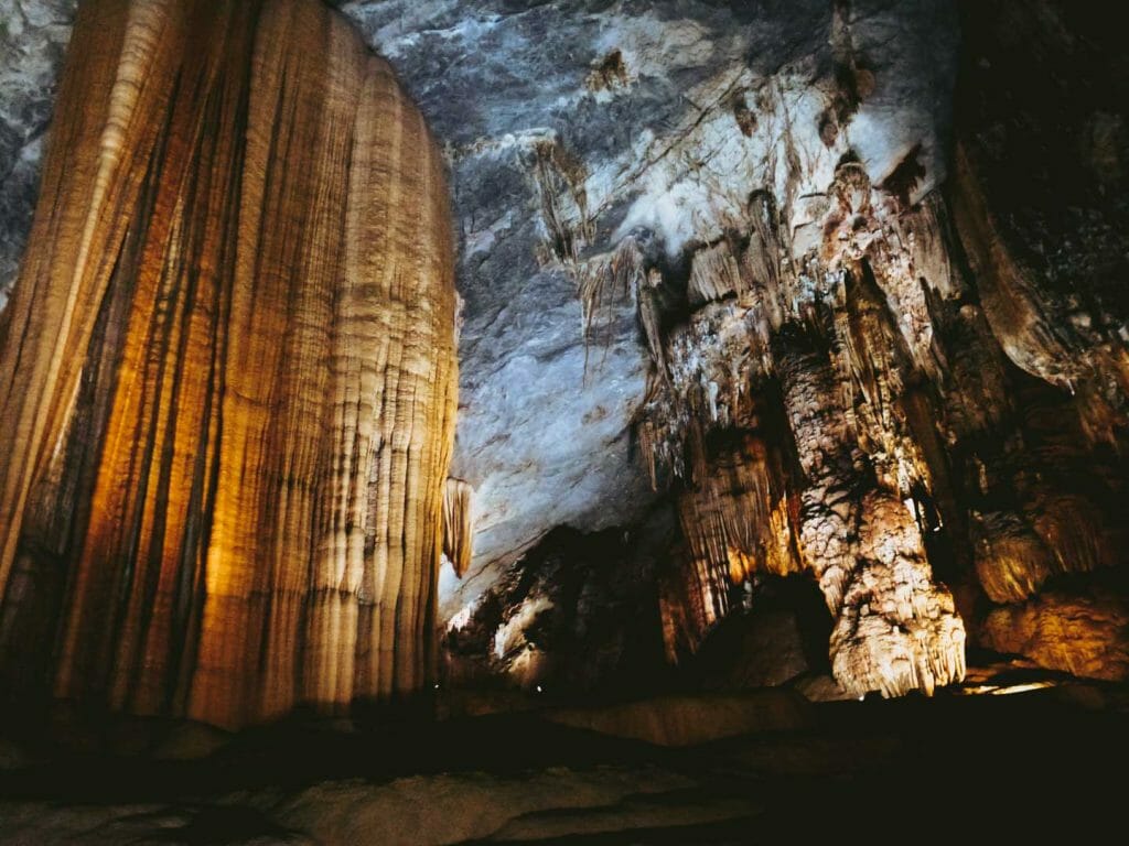 la grotte de Phong Nha vietnam